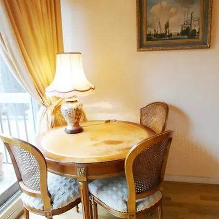 Apartment Rue Boileau Paris